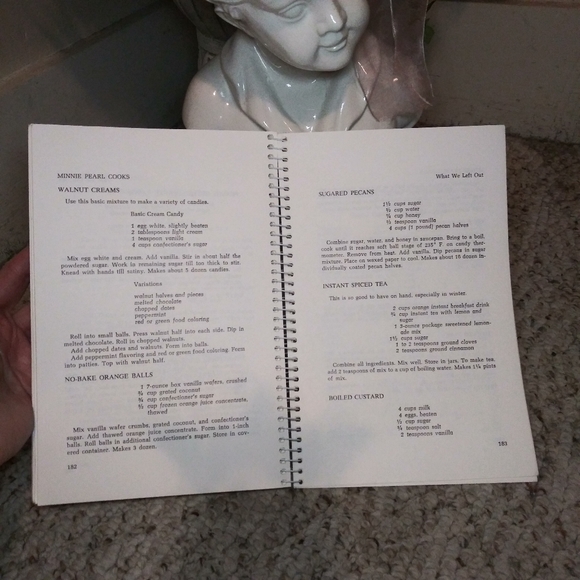 3/$18 Vintage 1984 Minnie Pearl Cooks Fifth Edition Cookbook - Picture 9 of 12